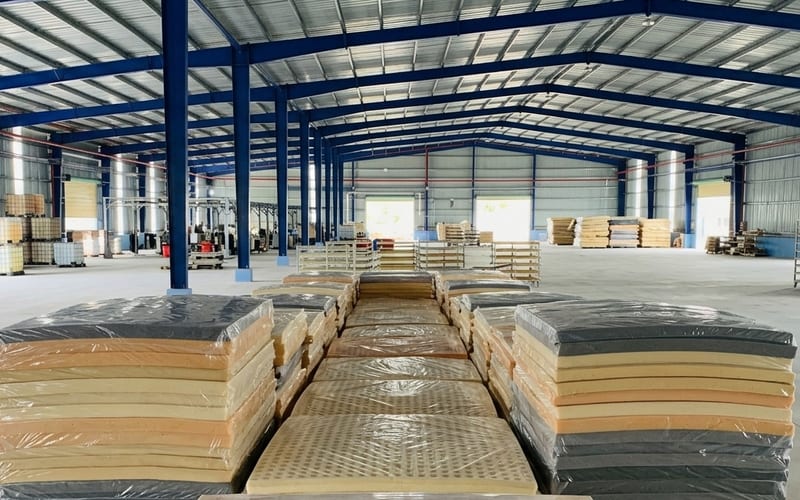 Sản phẩm nệm cao su tại nhà máy Đông Nam Á